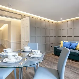 https://royal-mile-apartment-edinburgh-eh1-1pe.edinburghhotelsuk.org